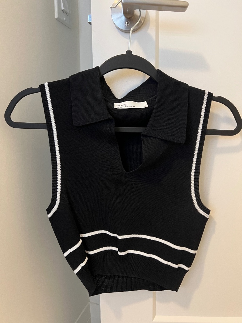 OAK + FORT Sleeveless Collared Knit Tank Black Birch